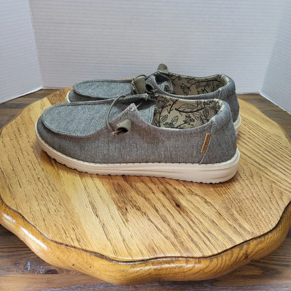 Hey Dude Wendy Linen Gray/Iron Slip On Shoes Women's Size 7